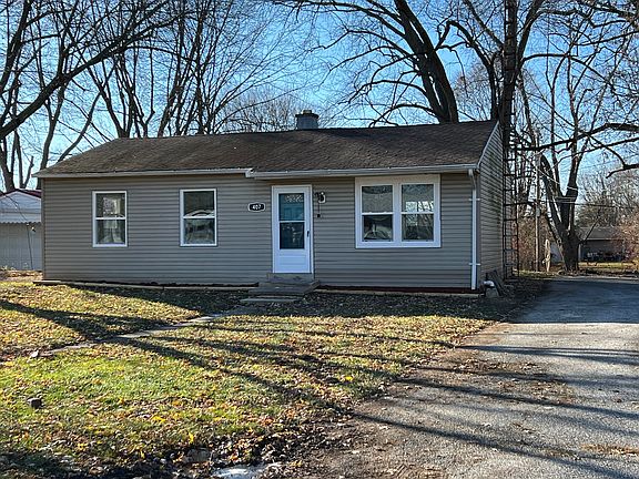 2nd image of 407 Fairlane Dr