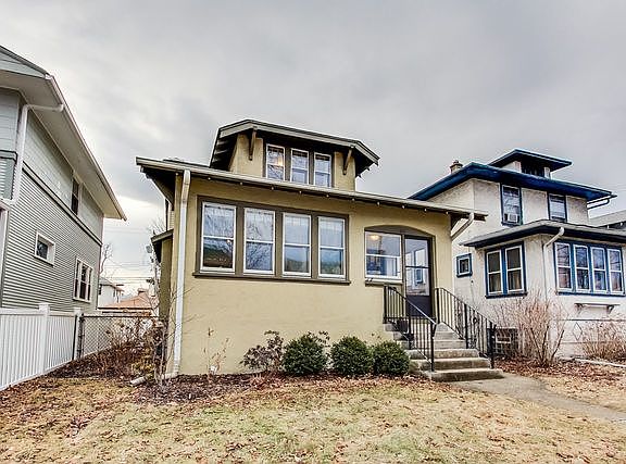 2nd image of 517 S Oak Park Ave