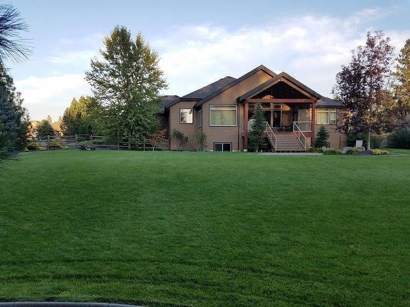 2nd image of 18109 N Saddle Hill Rd