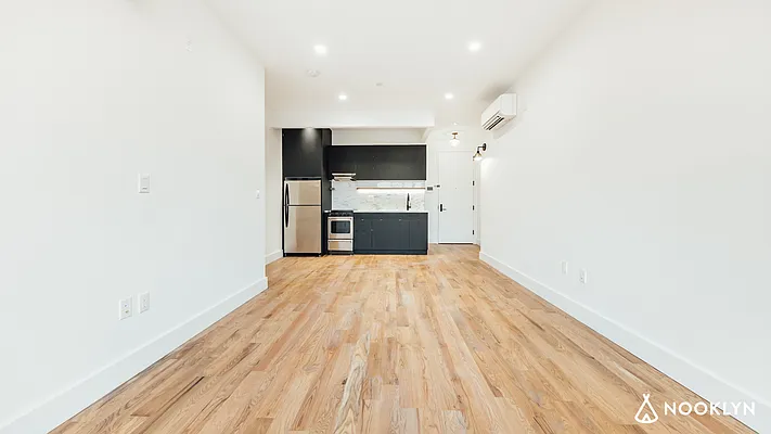 Rented by Nooklyn NYC LLC | media 14