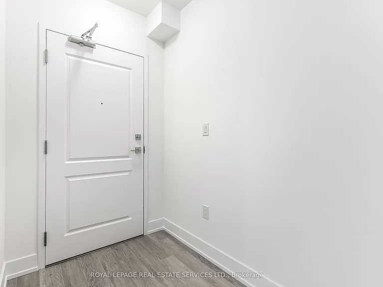 460 Dundas St E #1205 — Photo 4