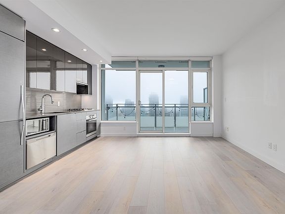 3rd image of 4508 Hazel St #3502