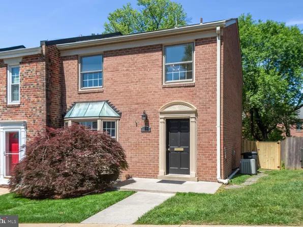 1026 N Pelham St, Alexandria, VA 22304