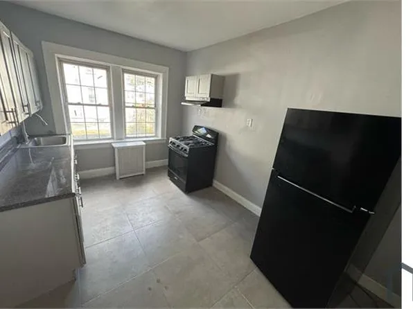 1009 Chancellor Ave, Irvington, NJ