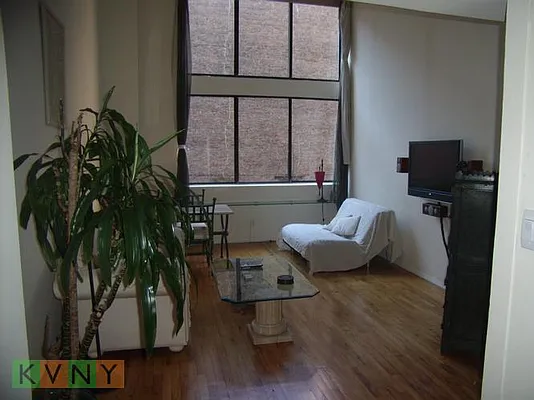 Sold by KVNY Soho | media 37