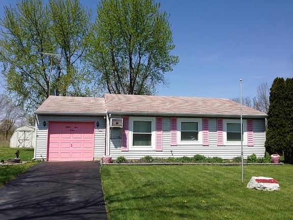 2nd image of 8412 Silverbell Ave