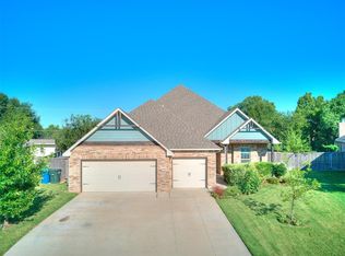 2001 Hidden Prairie Ct, Edmond, OK 73013
