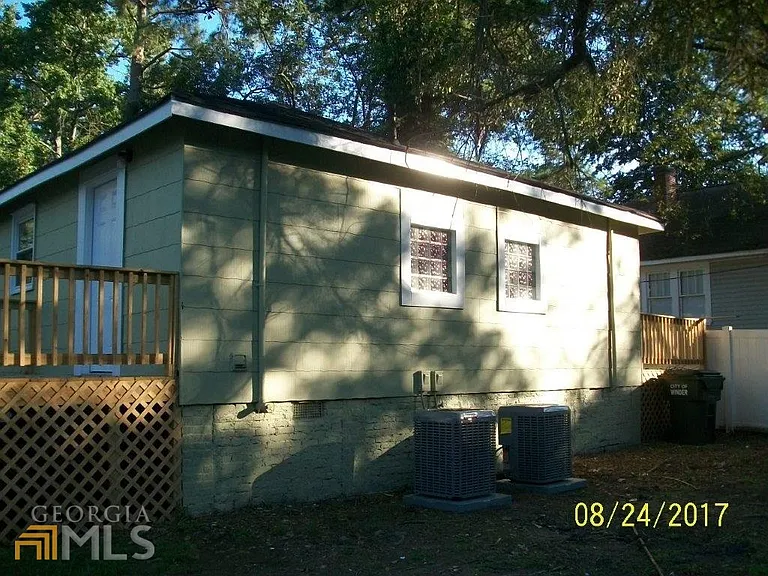 204 Georgia Ave #B — Photo 7