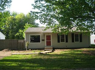 980 Fairview Dr, Marion, IA 52302