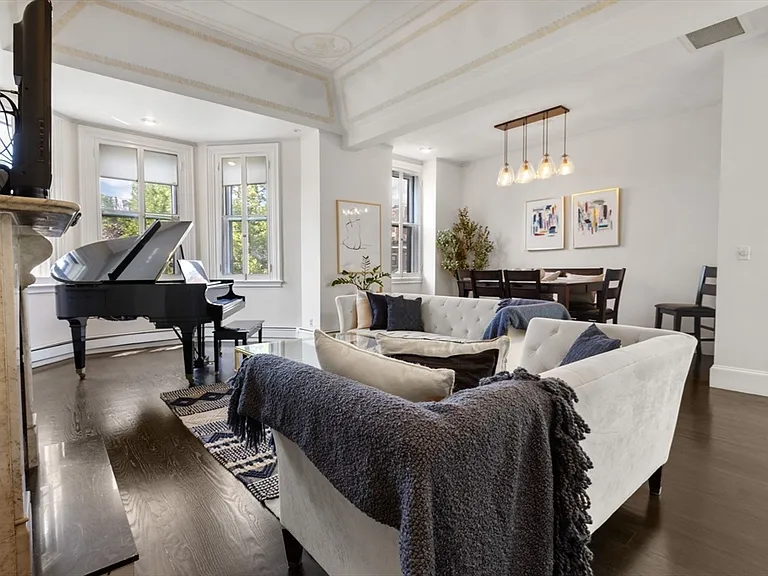 230 Marlborough St #4 — Photo 12