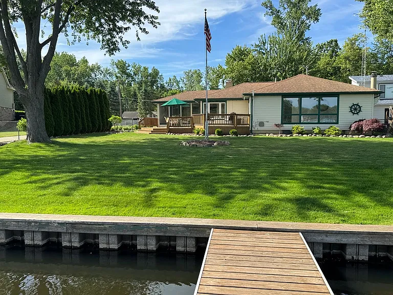3138 Ponemah Dr — Photo 24