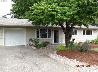 18939 NE Holladay St, Portland, OR 97230