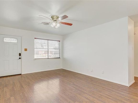 2nd image of 228 NE Moody St