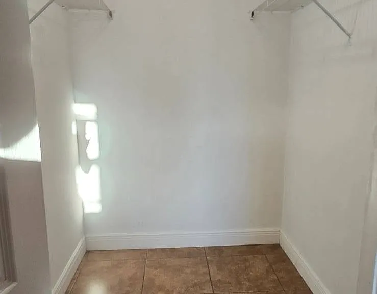 410 Piper Ave — Photo 7