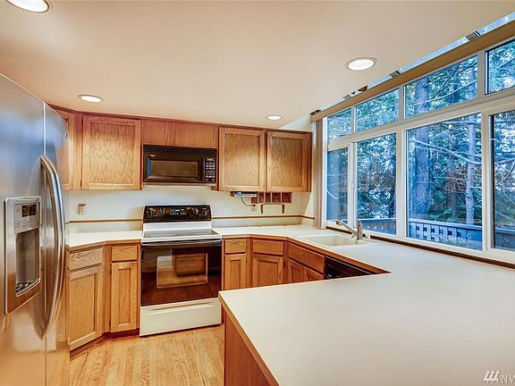 3rd image of 11811 Stendall Dr N