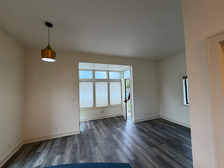 14 W Dravus St #B — Photo 4