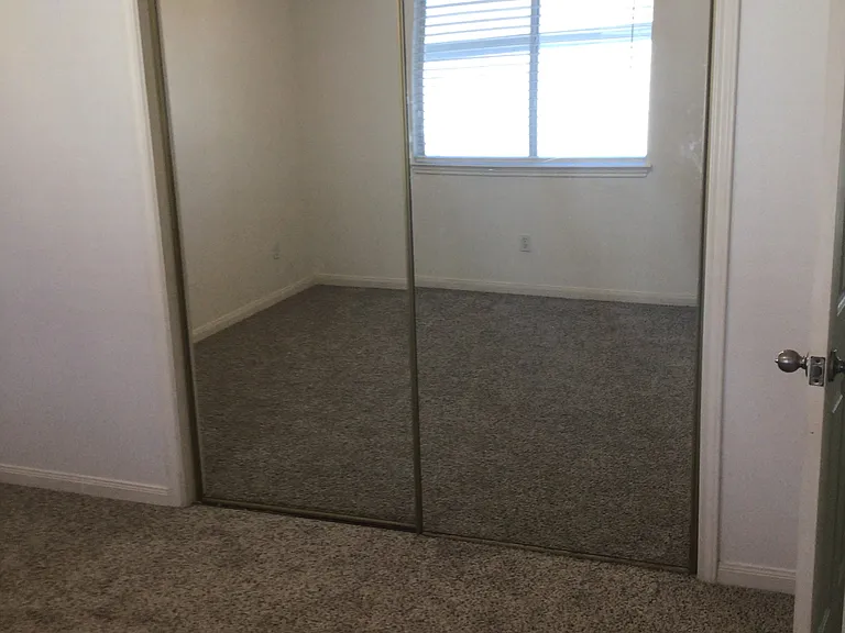 2913 Whisper Oaks Ln #A — Photo 11