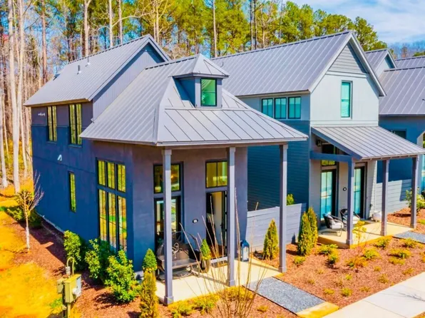 155 Mado Ln, Chattahoochee Hills, GA 30268