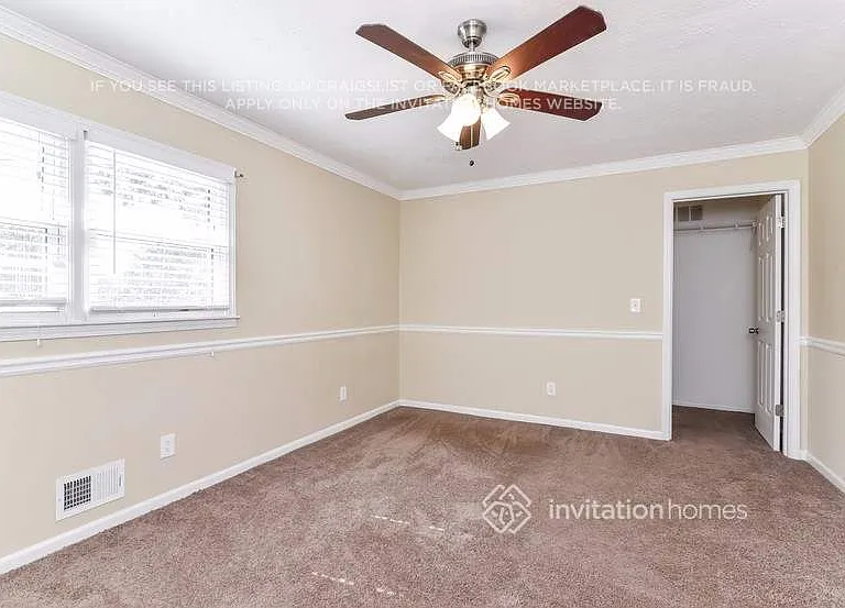 981 Flagg Way — Photo 8