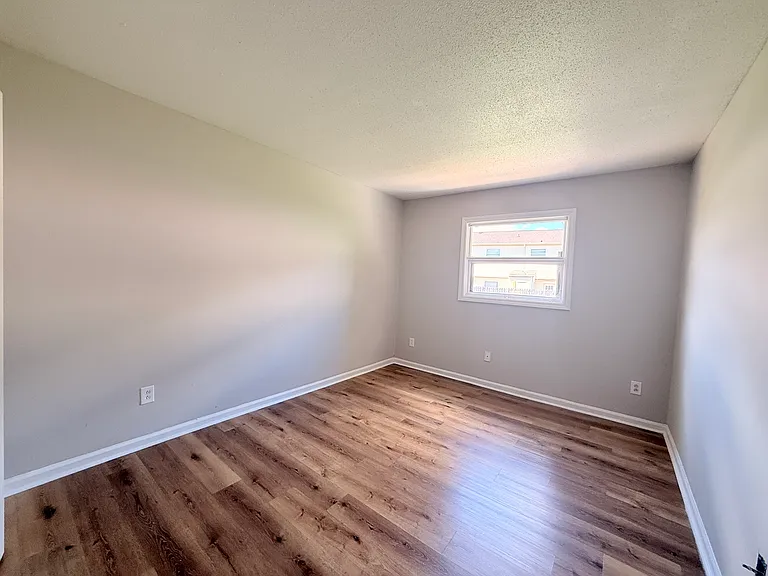 7940 Shady Oak Trl #222 — Photo 10