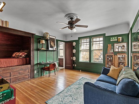 5th image of 3909 Aldrich Ave S #10