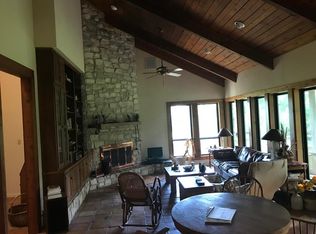 3968 County Road 450, West Columbia, TX 77486