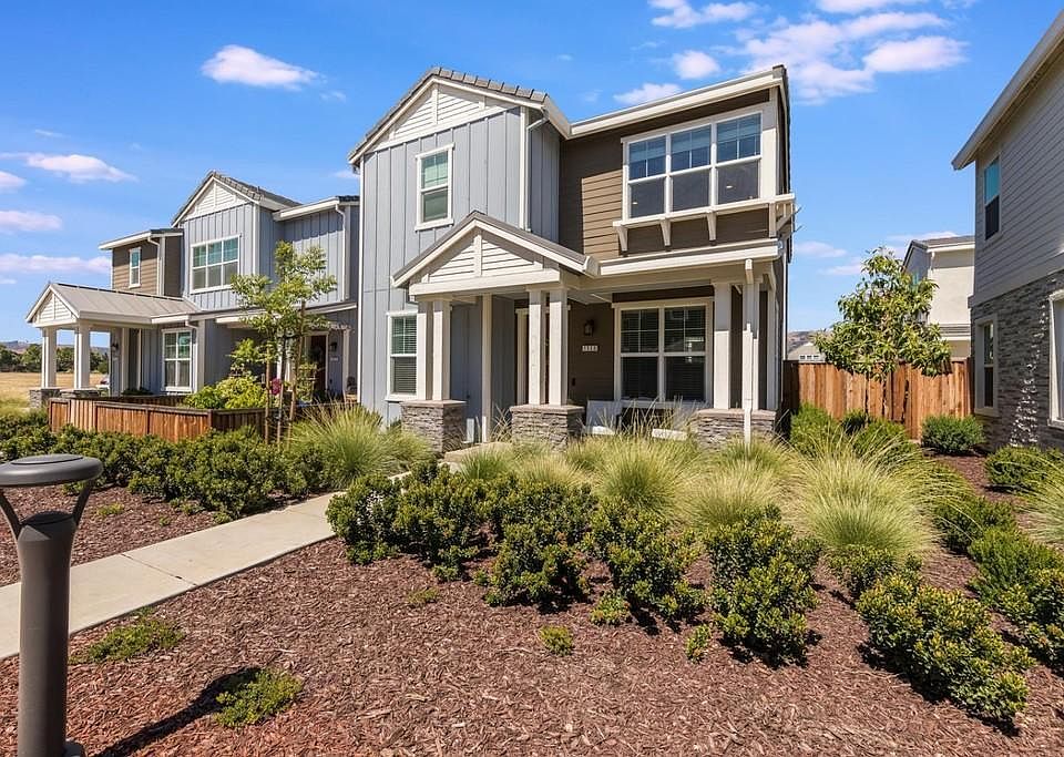 1st image of 1323 Bloom Ct