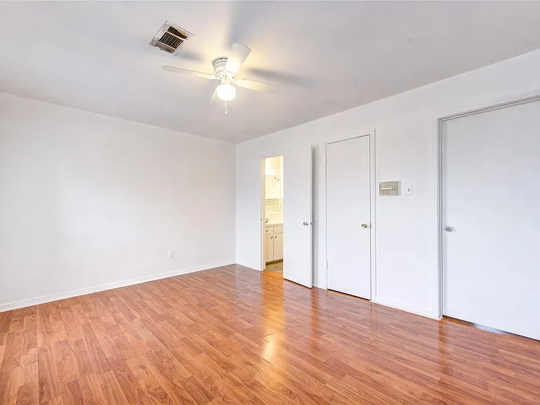 6723 Tarnef Dr #723 — Photo 15