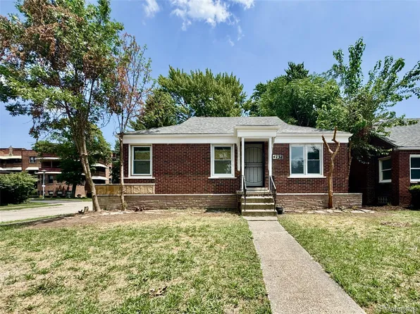 4738 Cadieux Rd, Detroit, MI 48224