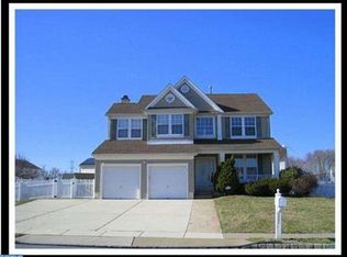 1 Castle Rd, Burlington, NJ 08016