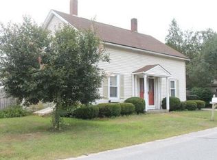 21 Snell St, Sturbridge, MA 01518