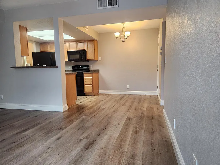 555 Patriot Blvd #217 — Photo 19