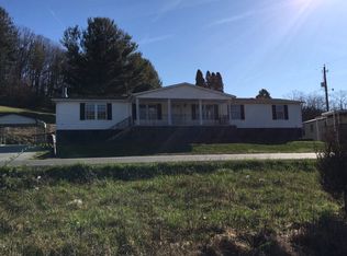 2191 Maple Acres Rd, Princeton, WV 24739