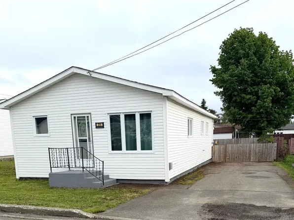 21 Patrick Street, Grand Falls - Windsor, NL A2B1A4