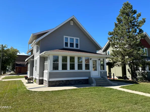 501 2nd Ave NE, Jamestown, ND 58401