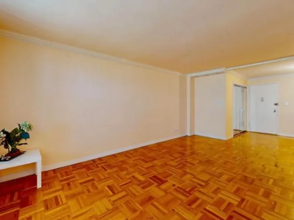 1311 Brightwater Avenue image 13 of 18