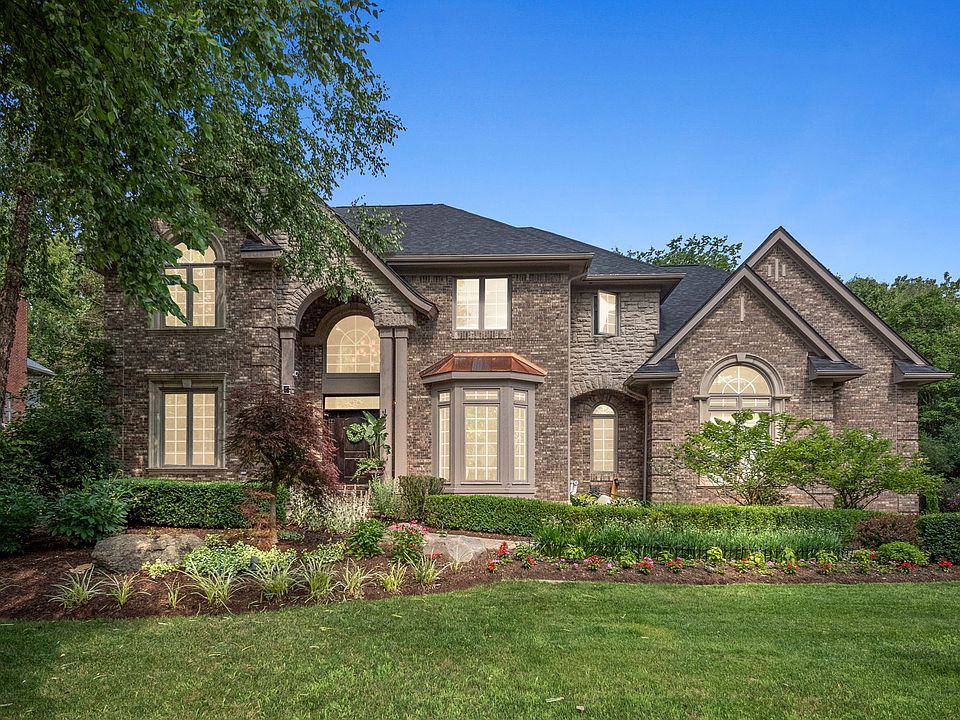 1st image of 30500 Forest Dr