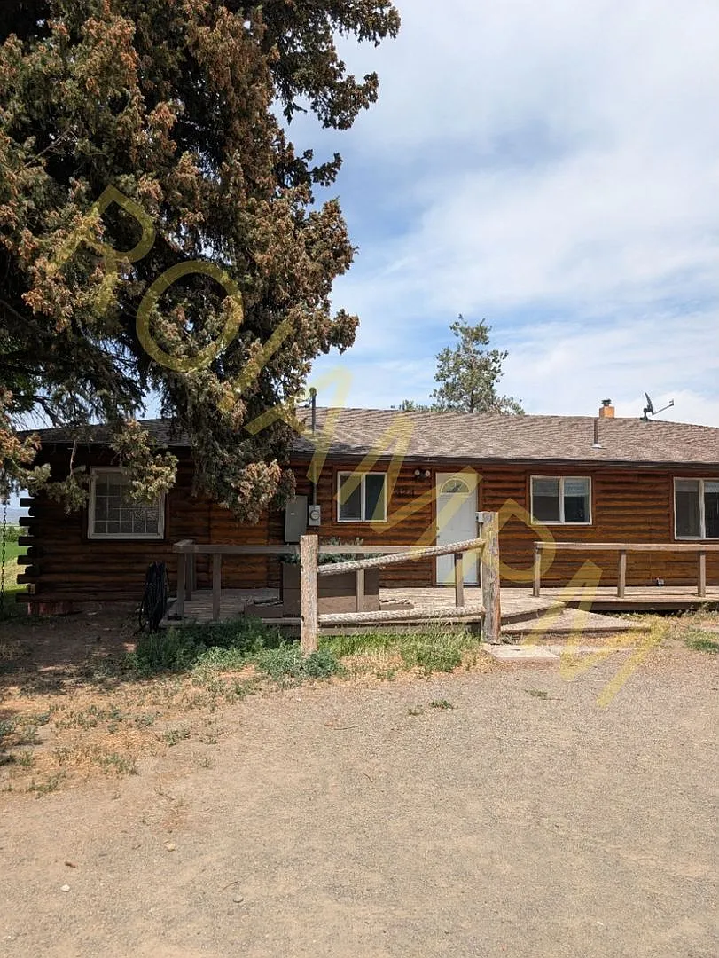 Charming 3-bed 2-bath Home at the Edge of Town — Photo 1