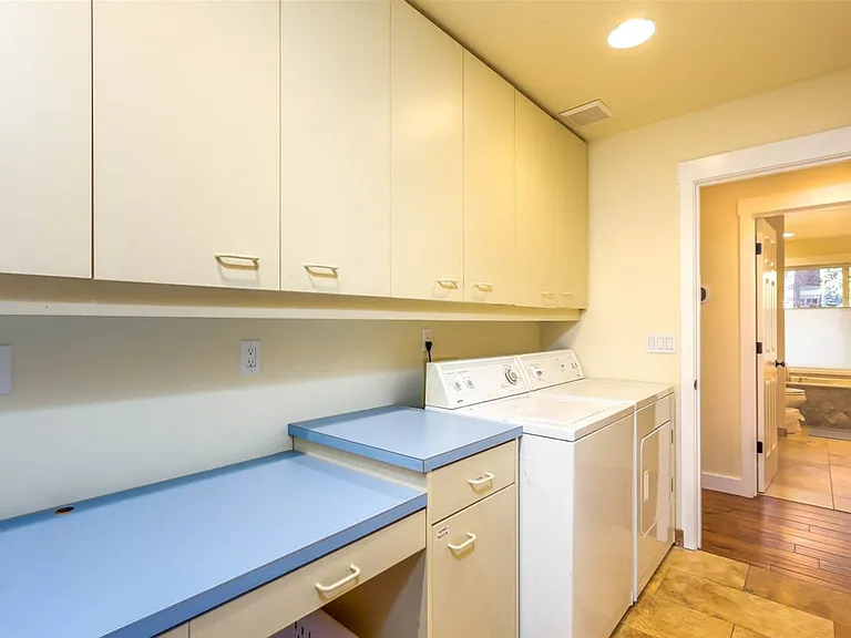 Laundry Room Cabinet