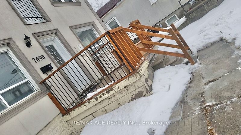 Mississauga House for rent - 3 Bedrooms — photo 11