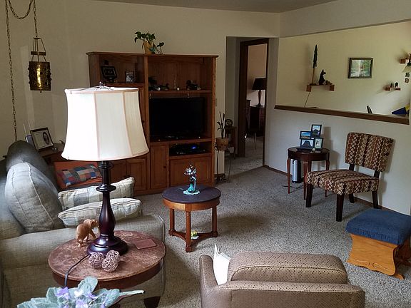 3rd image of 1135 Manor Dr APT 26
