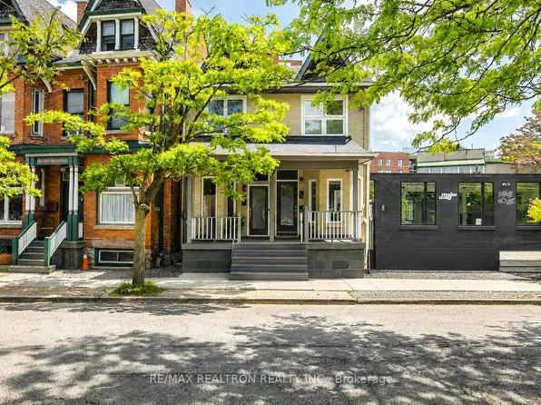 93 Walnut Ave, Toronto, ON M5V 2S1