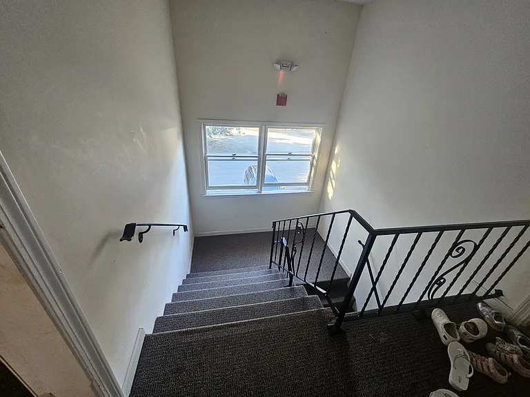 200 Circle Rd #12 — Photo 4