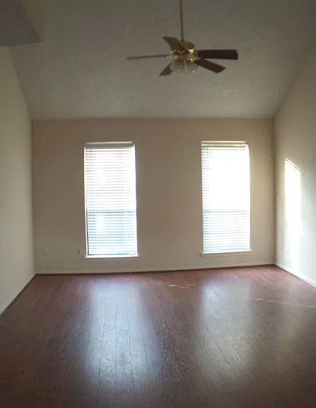 2319 Mill Creek Dr — Photo 16