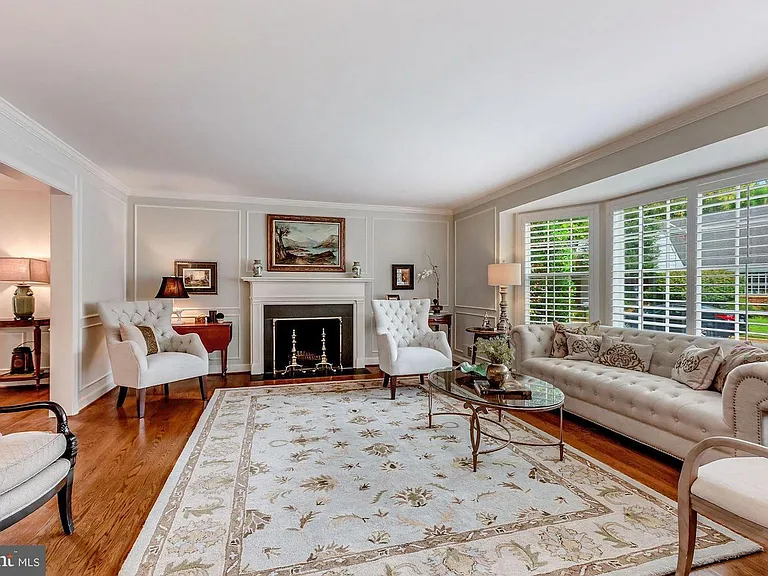 5106 Yuma St NW — Photo 3