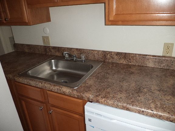 3rd image of 479 Lisa Sq APT 102