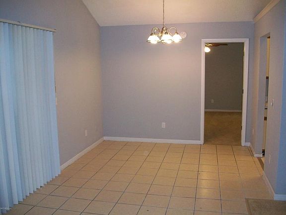 4th image of 3052 Cobblewood Ln W