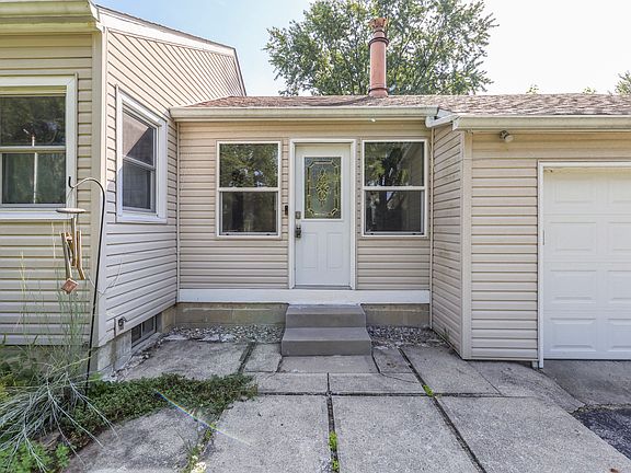 5th image of 6055 Manker St