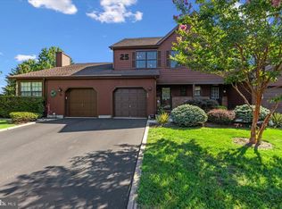 33 Easton Ct, Lawrence Township, NJ 08648