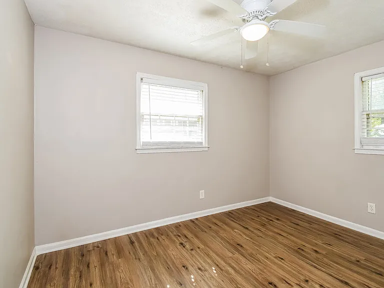 6325 Wellington Way — Photo 11